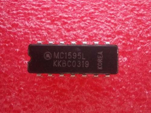 2 Pièces NEUVES - Circuits Intégrés MC1595L MOT 9820+ - Boîtier CDIP14