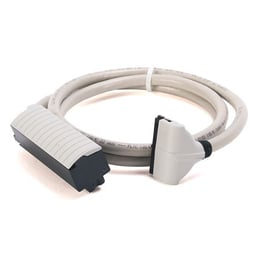 1492-CABLE015Z C by Allen Bradley